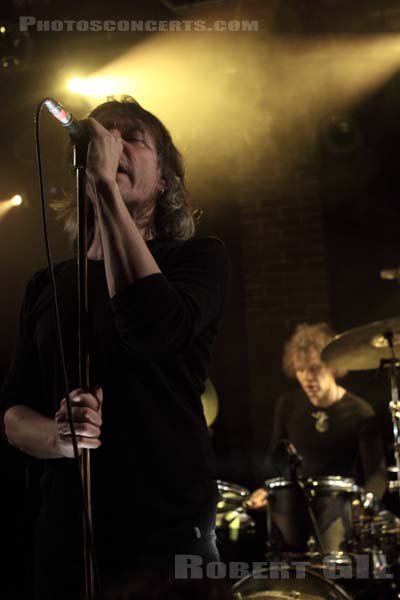 THE YOUNG GODS - 2010-12-07 - PARIS - La Maroquinerie - Franz Treichler - Bernard Trontin